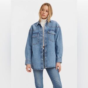 Levi’s Women’s Oversize Western Jacket Shirt Size XL